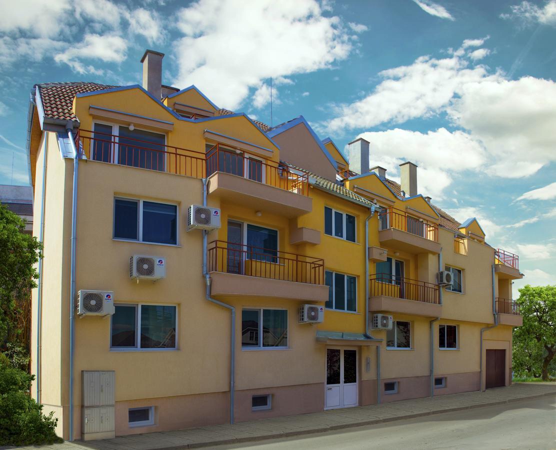 Central Point Apartments Ruse Exterior foto